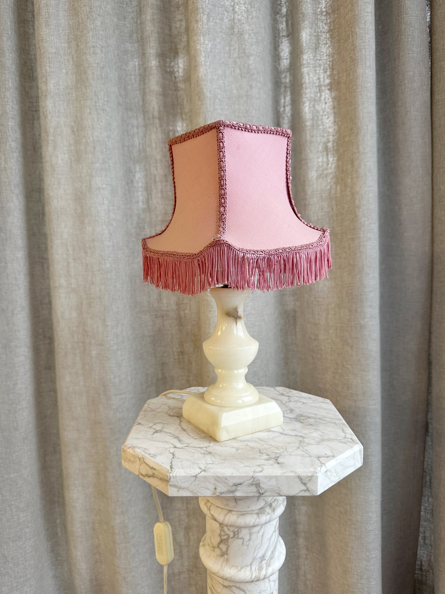 Vintage lampa i marmor